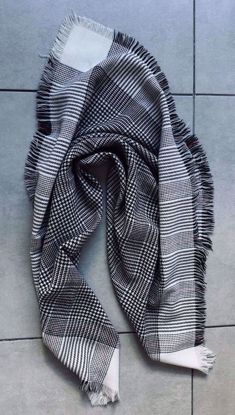 Imagem de PASHMINA XADREZ TWEED