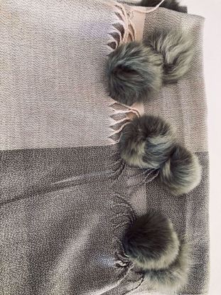 Imagem de PASHMINA XADREZ POM POM